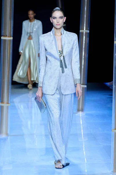 Look 45